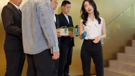 首富打工人海报